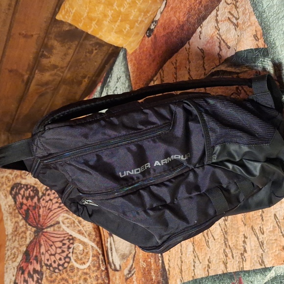 Under Armour backpack - Picture 2 of 3